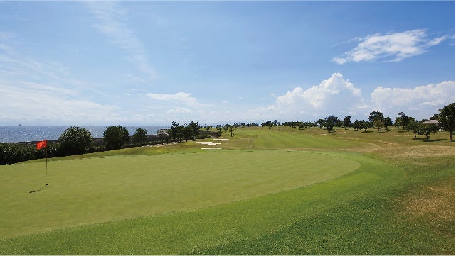 広大かつフラットなフェアウェイ