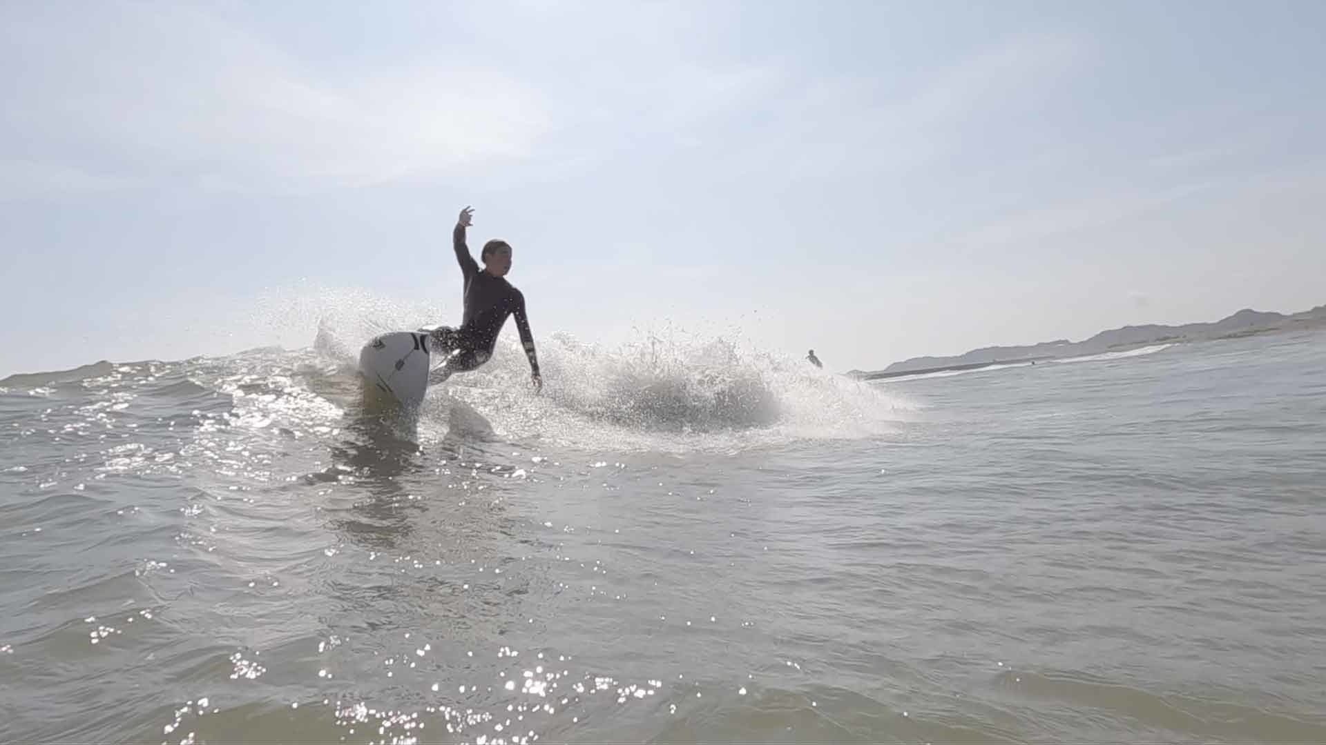 プロサーファー岩見天獅