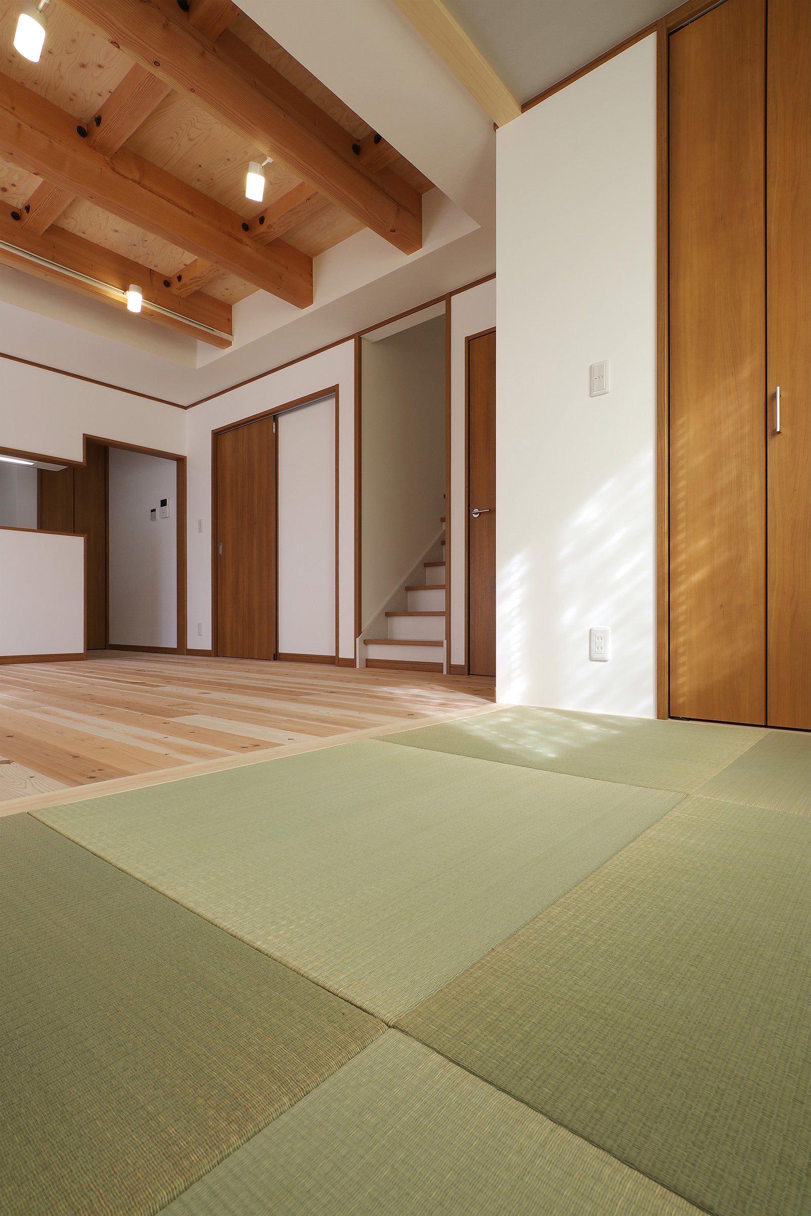 いつでも気軽に寛げる畳座は幅広い世代からニーズが寄せられている