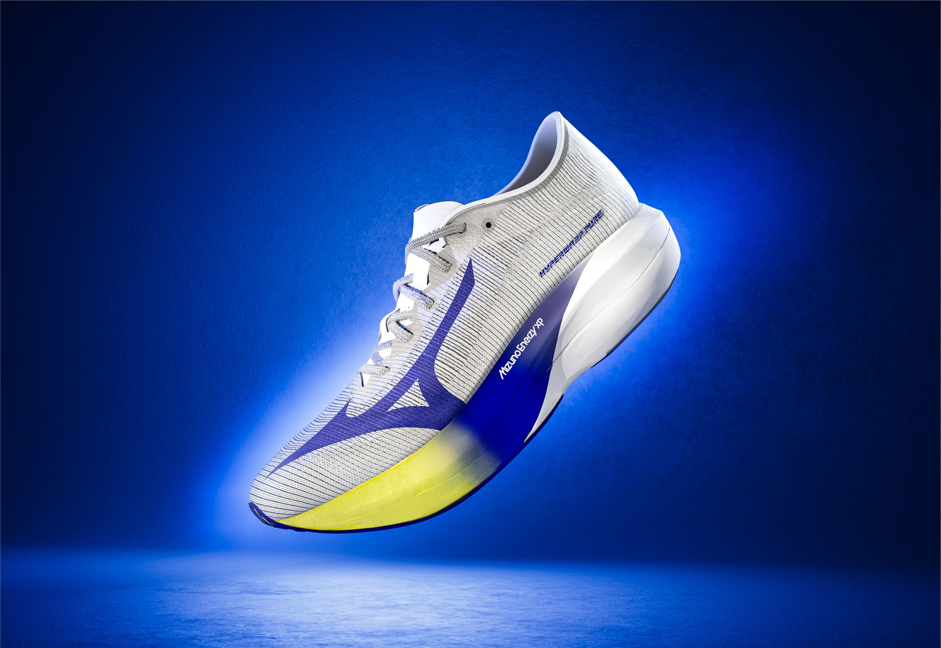 セルヒオ・ラモス選手着用の限定モデル「MORELIA NEO III SR4 JAPAN