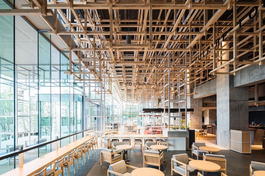 「アマネク別府ゆらり」エントランス・ロビー(©︎Anna Nagai )