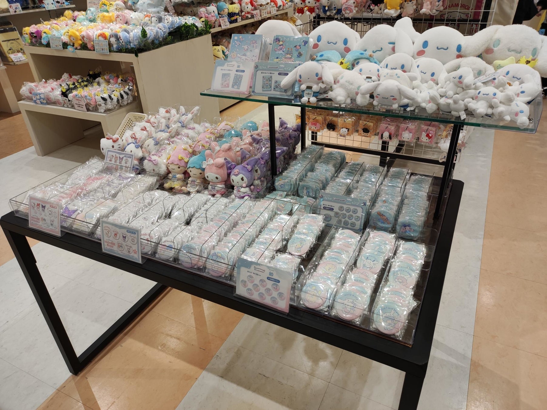 サンリオやアニメ クリエイターのぬいぐるみ 雑貨がたくさん むにゅぐるみパティオ が沖縄に初出店 株式会社kthingsのプレスリリース サンリオやアニメ クリエイターのぬいぐるみ 雑貨がたくさん むにゅぐるみパティオ が沖縄に初出店 株式会社kthingsのプレスリリース