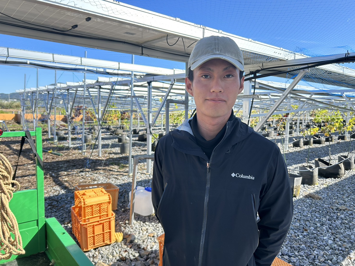 栽培責任者の鈴木 空慈