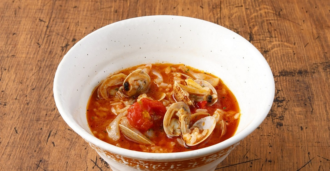 ツブ貝とアサリのトマトスープリゾット