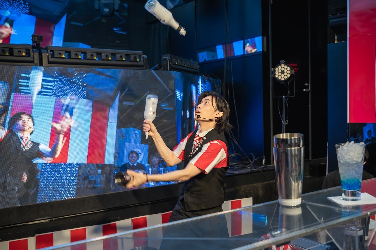 TGI FRIDAYS BARTENDER