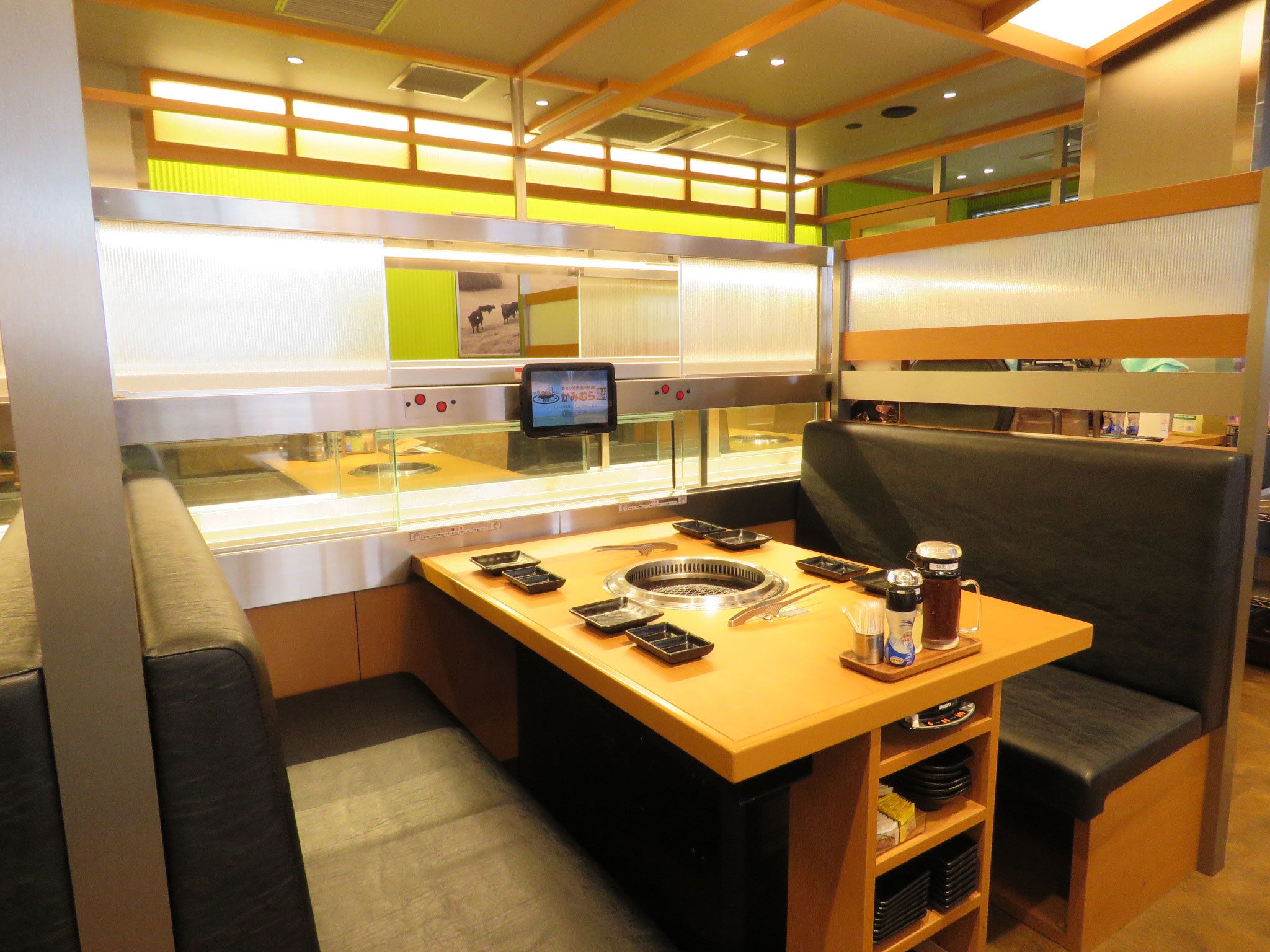 4名掛けボックス席