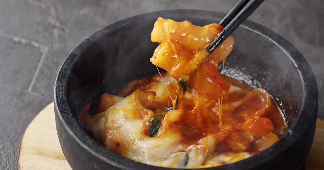 石焼チーズソットク(ソーセージトッポギ)