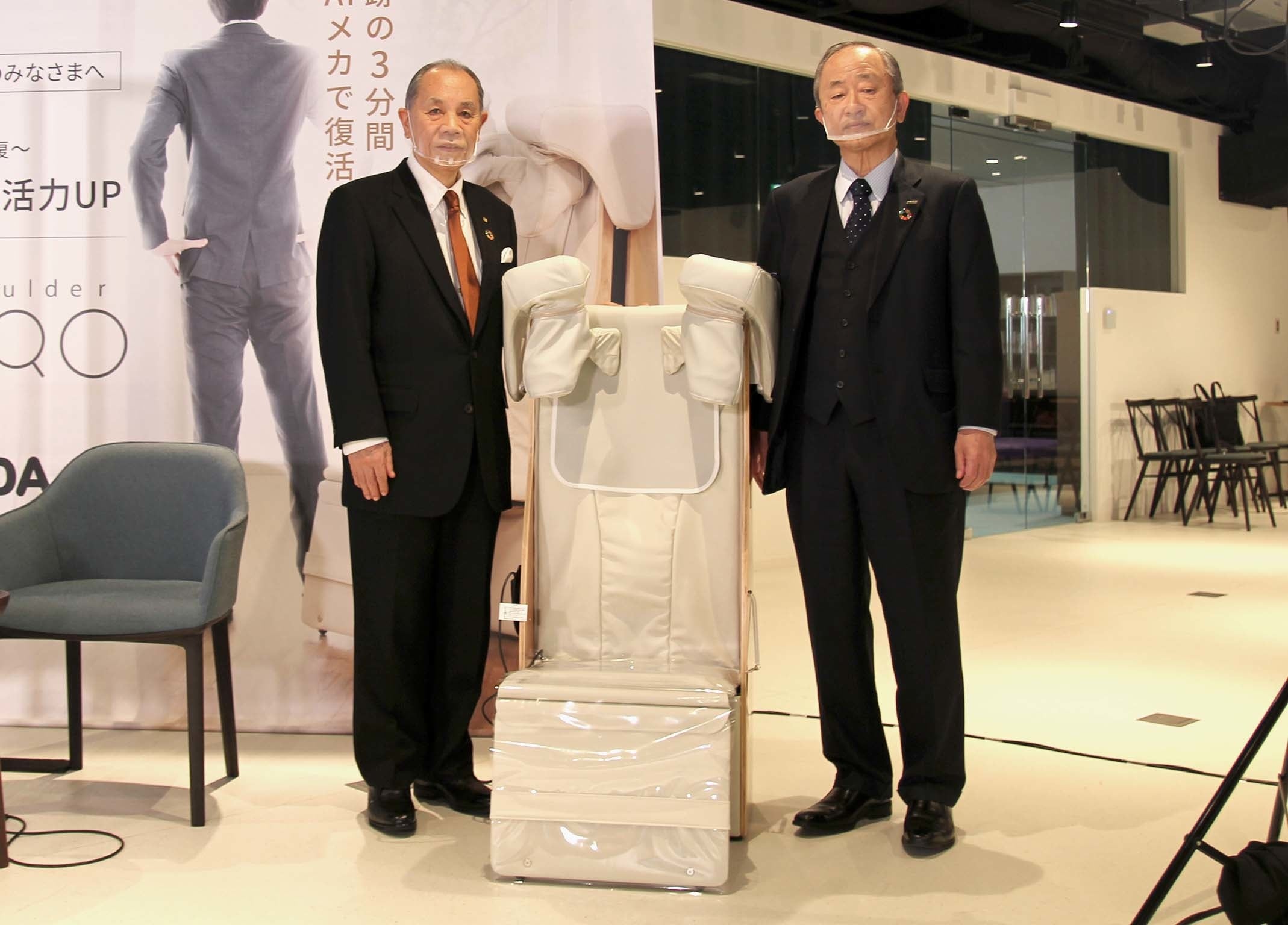 （写真）左がファミリーイナダ株式会社 稲田 右が日本電産株式会社 小部氏