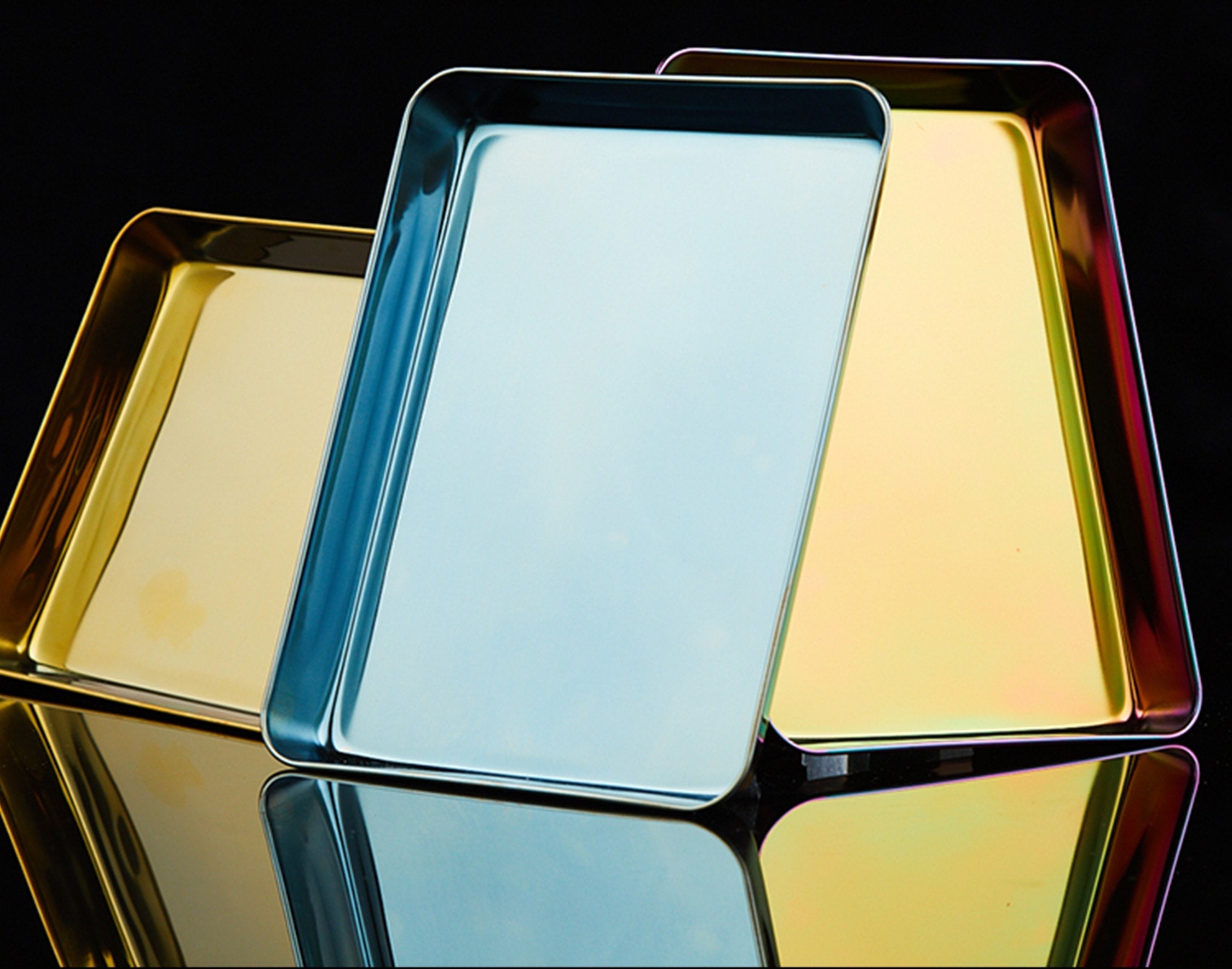 新商品】上質で新しい空間意匠を創造する、美しい光干渉3Dステンレス