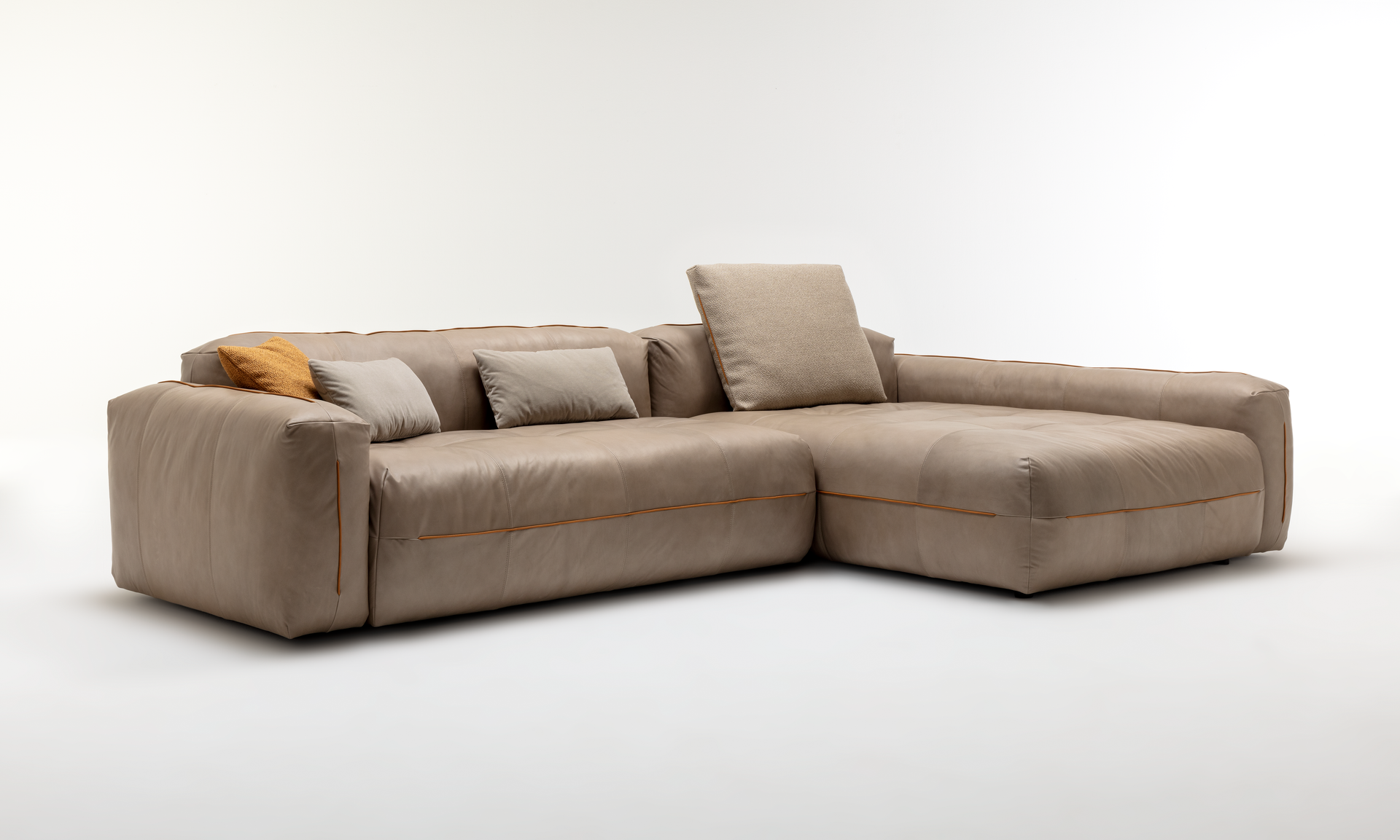 豊かな時間をもたらす、機能性とデザイン性を兼ね備えた 日本初上陸の