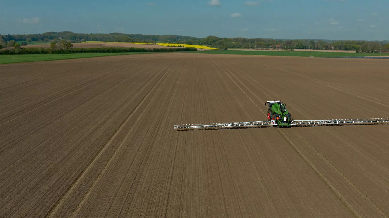 ONE SMART SPRAYの技術を搭載したAGCOの散布機シリーズFendt Rogator　©2022&nbsp; Bosch BASF スマートファーミング②