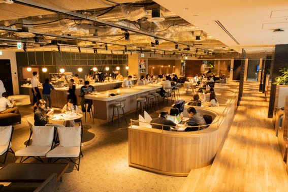 ひと休みできる場所という事で「PERCH = 止まり木」と命名