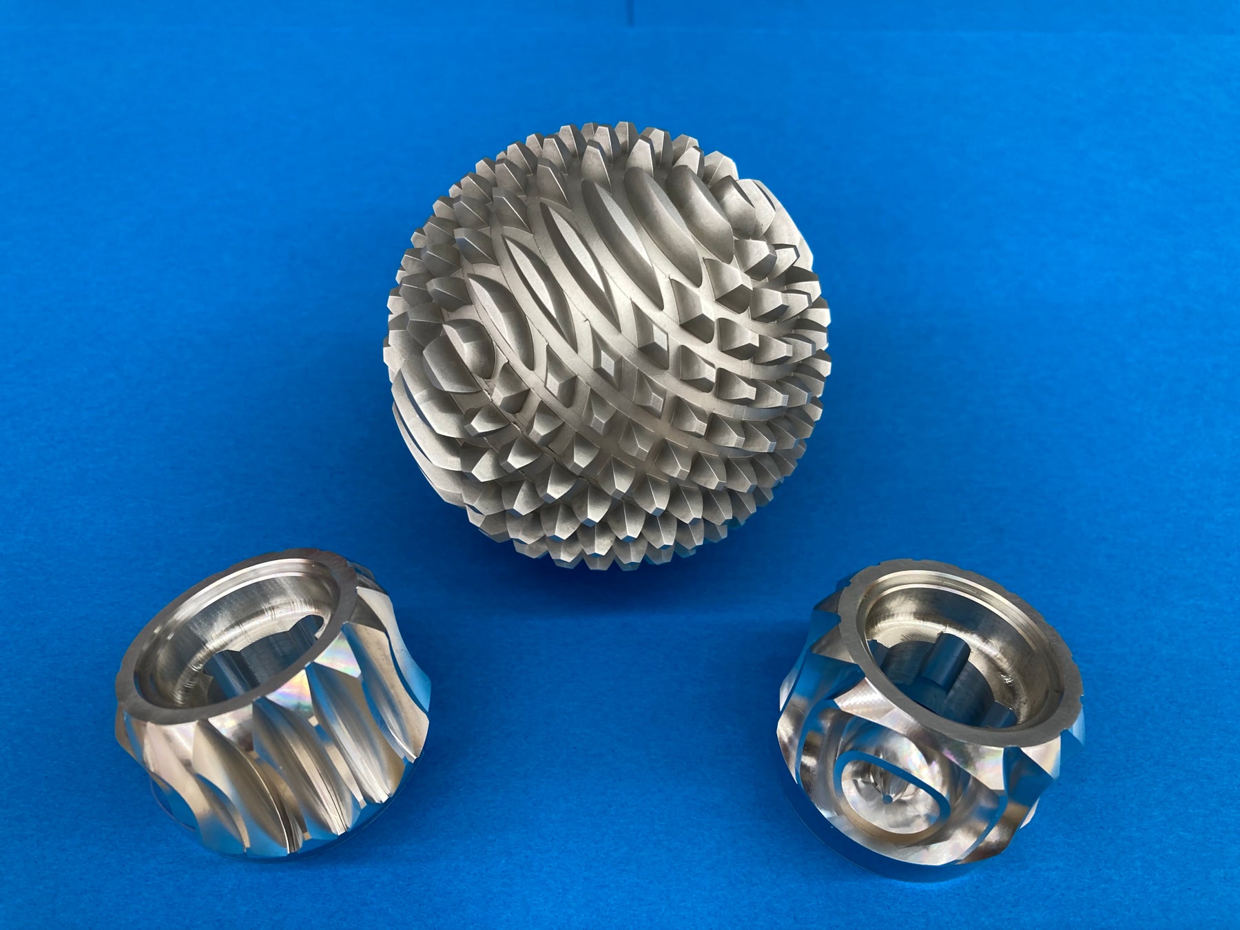 球状歯車と鞍状歯車