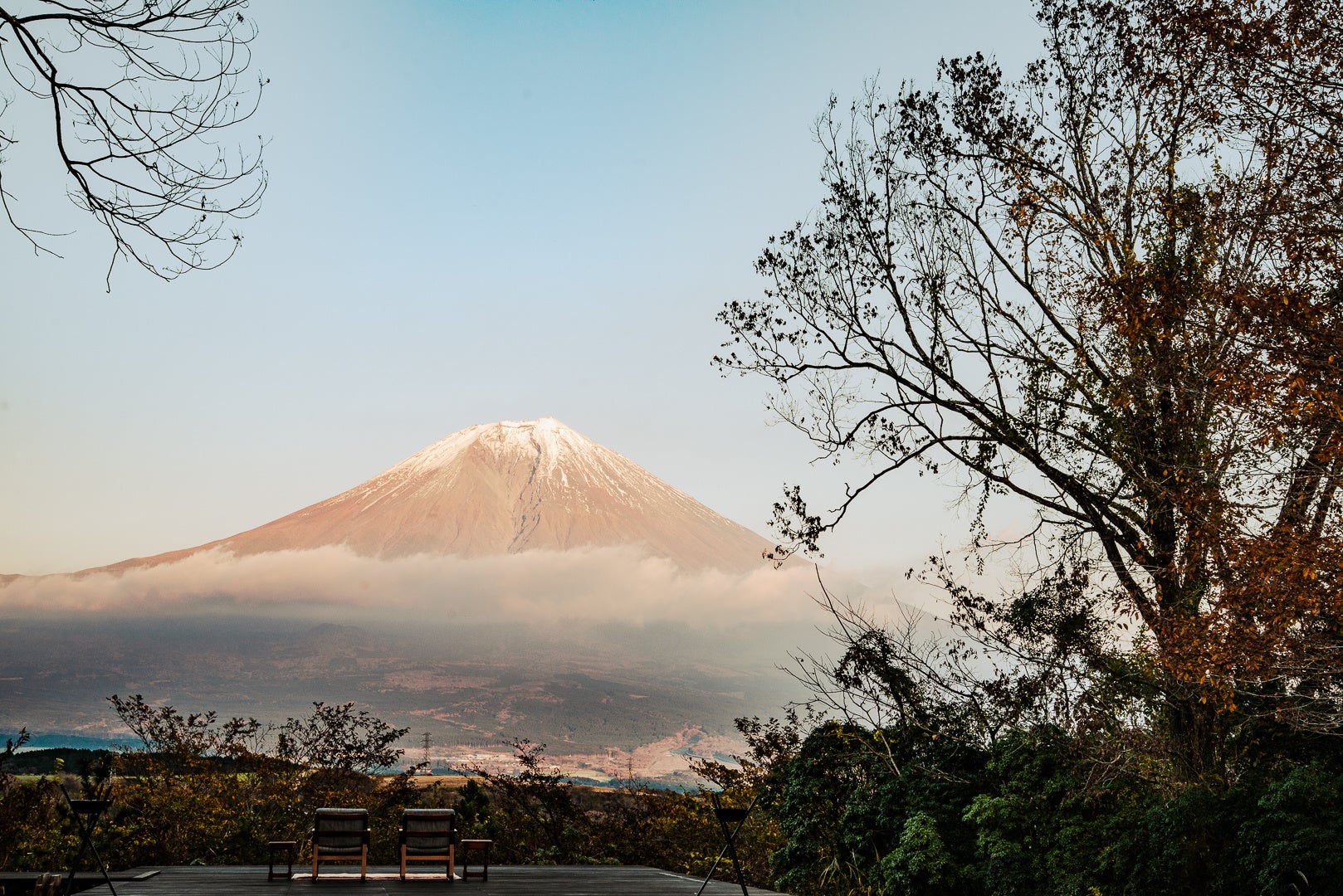 様々な場所から富士山のベストを味わう旅
