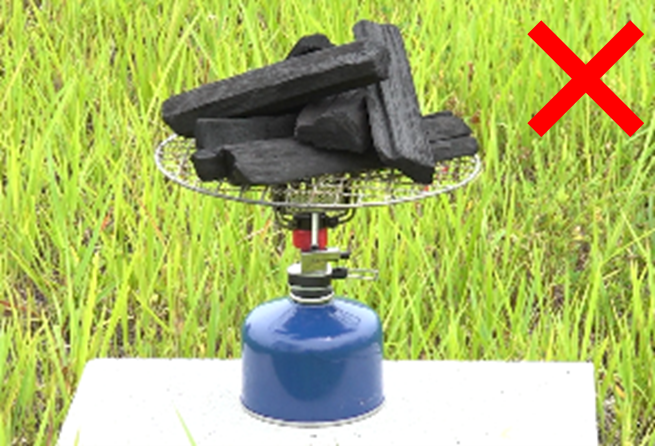 カートリッジガスこんろで炭の火おこし