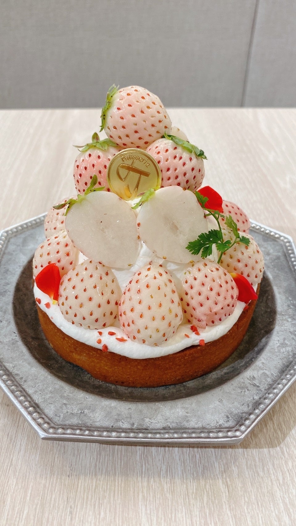 白雪小町と日の出たまごのタルト