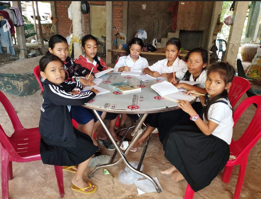 主にラオスとカンボジアで、図書館・図書室支援、地域コミュニティにおける教育サポートなどを行っています。