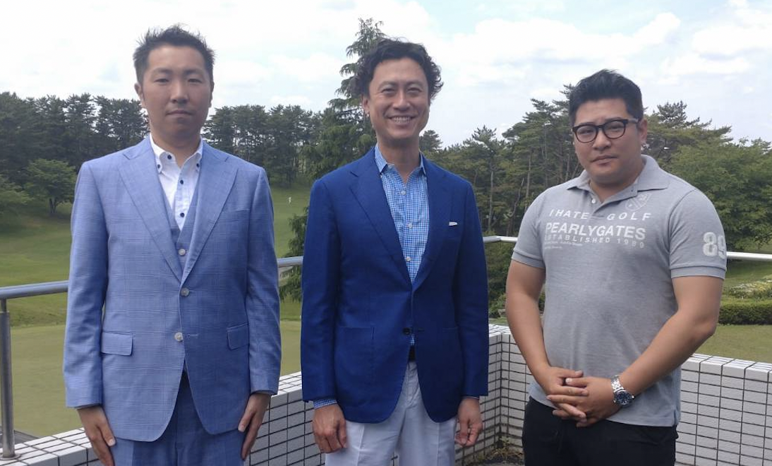 ゴルフ場視察の様子（写真左・金　公映　会員　真ん中・金　正明　委員長　右・高　芝宇　副委員長）