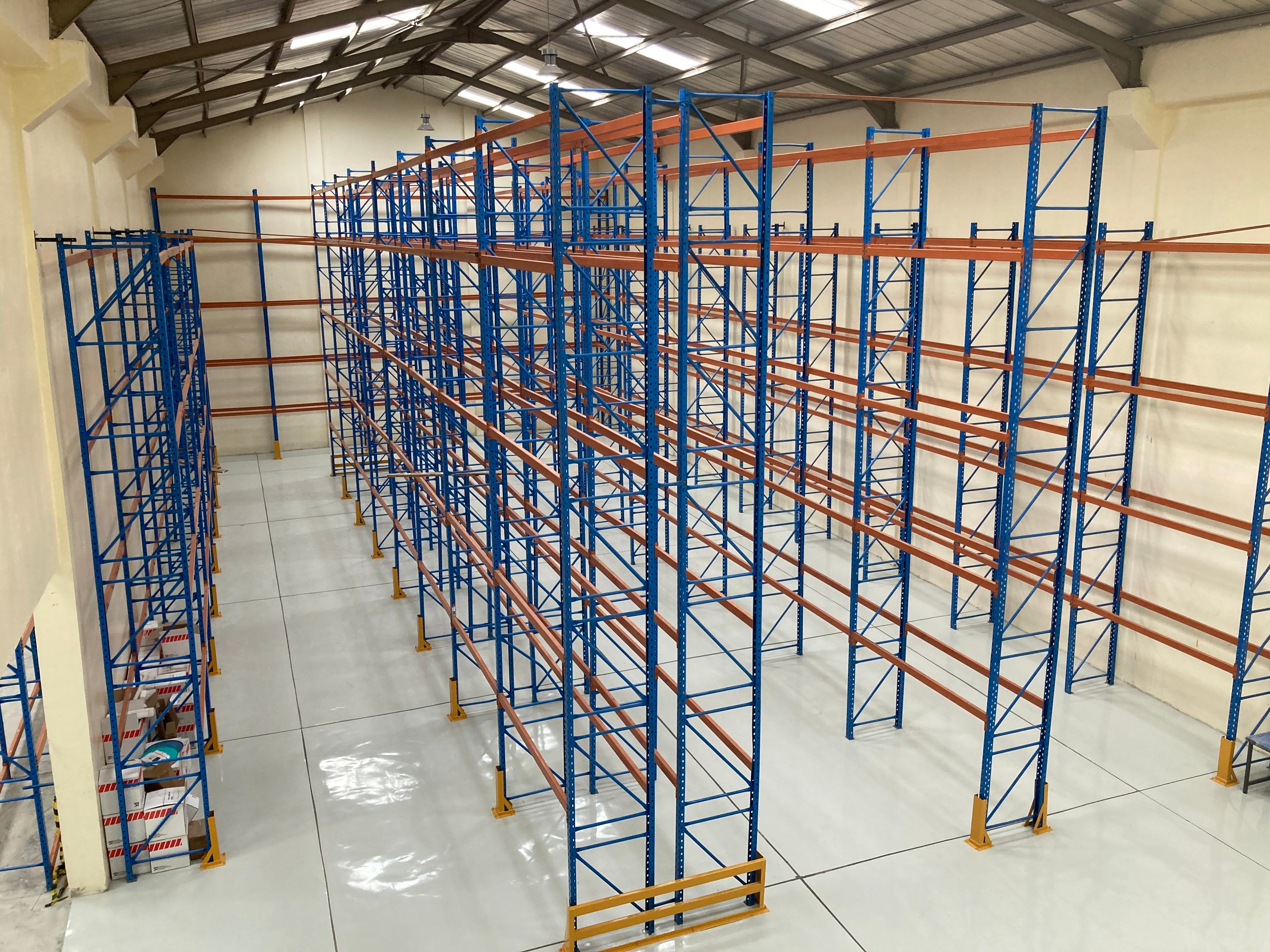 ナイロビ倉庫の写真