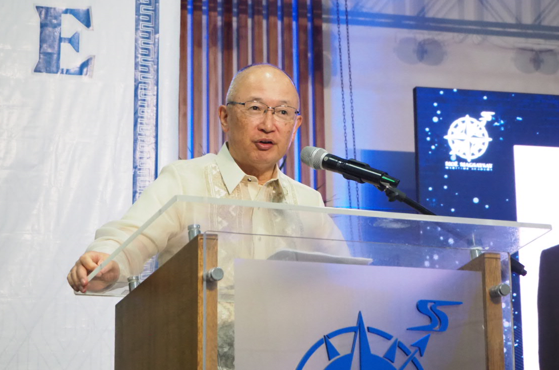 式典にてスピーチを行う当社社長 橋本