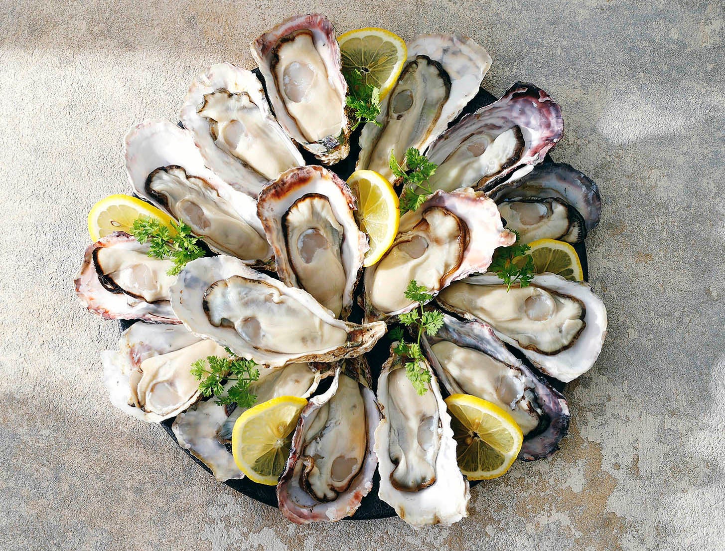 今の時期においしい三陸産の真牡蠣が登場 生牡蠣がランチもディナーもプレート半額 生牡蠣半額 終日開催 株式会社ゼネラル オイスターのプレスリリース 今の時期においしい三陸産の真牡蠣が登場 生牡蠣がランチもディナーもプレート半額 生牡蠣半額 終日開催 株式会社ゼネラル オイスターのプレスリリース