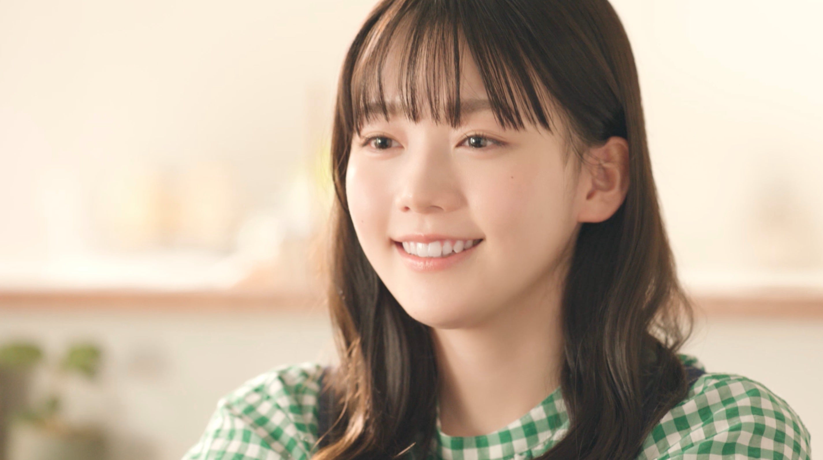 新入社員役で米倉れいあさんが初登場！“憧れの上司”となる鈴木店長の