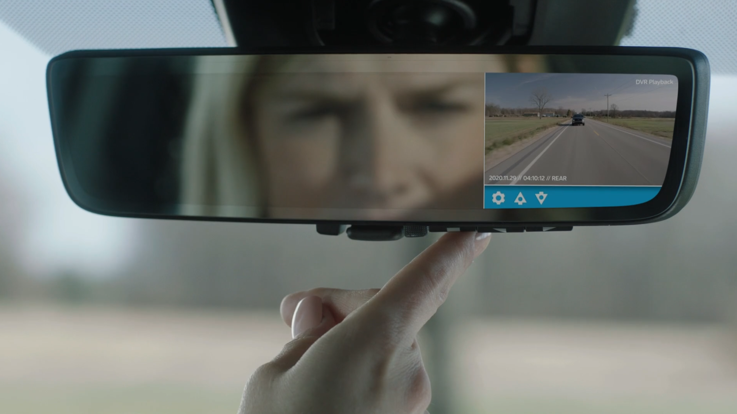 ドラレコ搭載リヤビューミラー