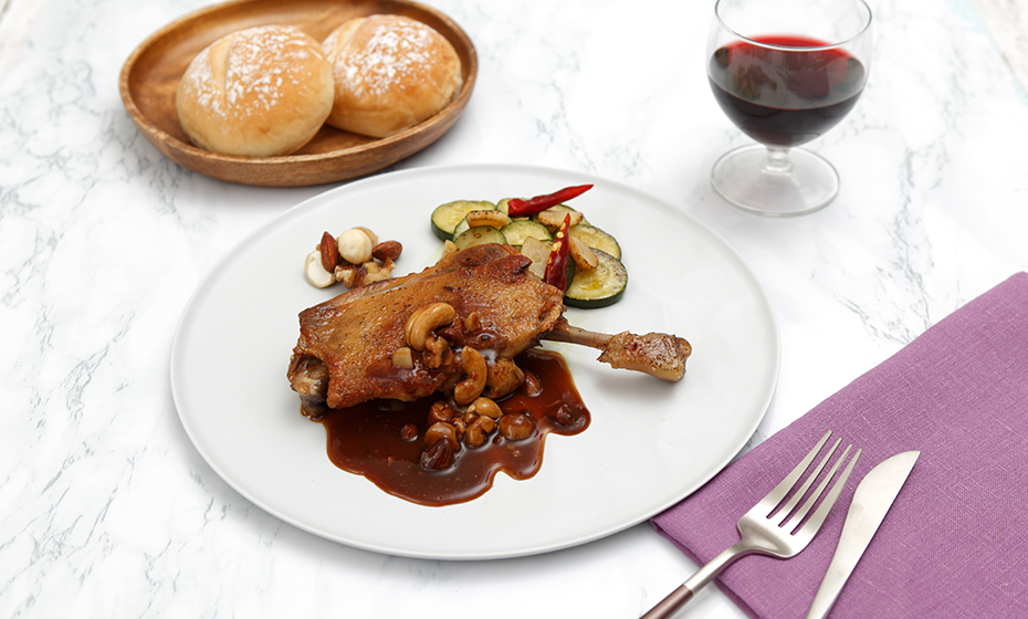 RICO NICOフランス産鴨肉のコンフィ ナッツ入りフォンドボーソース