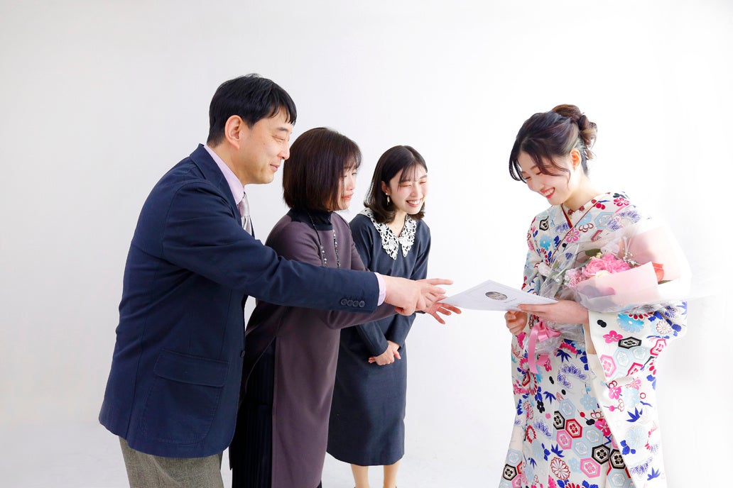 二十歳の通信簿贈呈