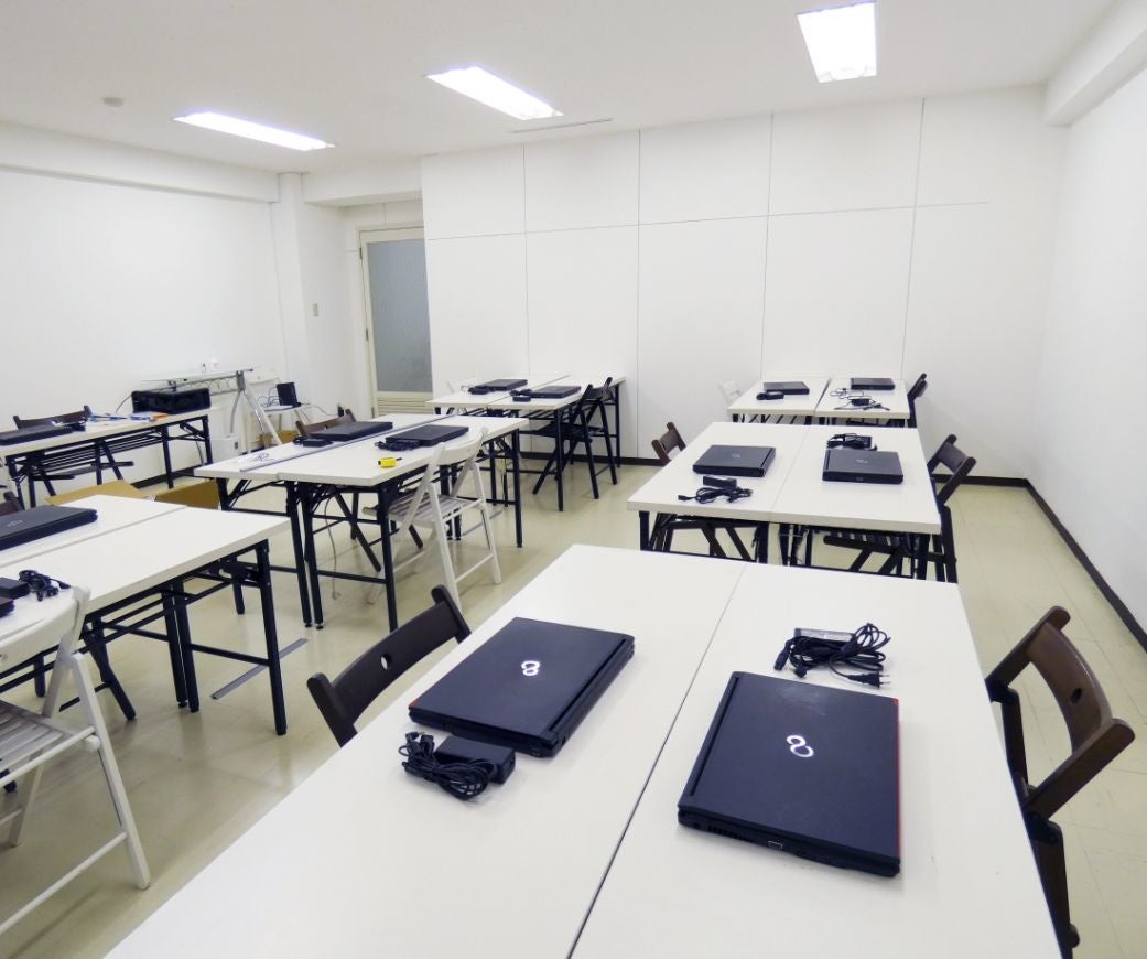 ※参考画像は、現在開講中のJava・Pythonプログラミング科のものです。