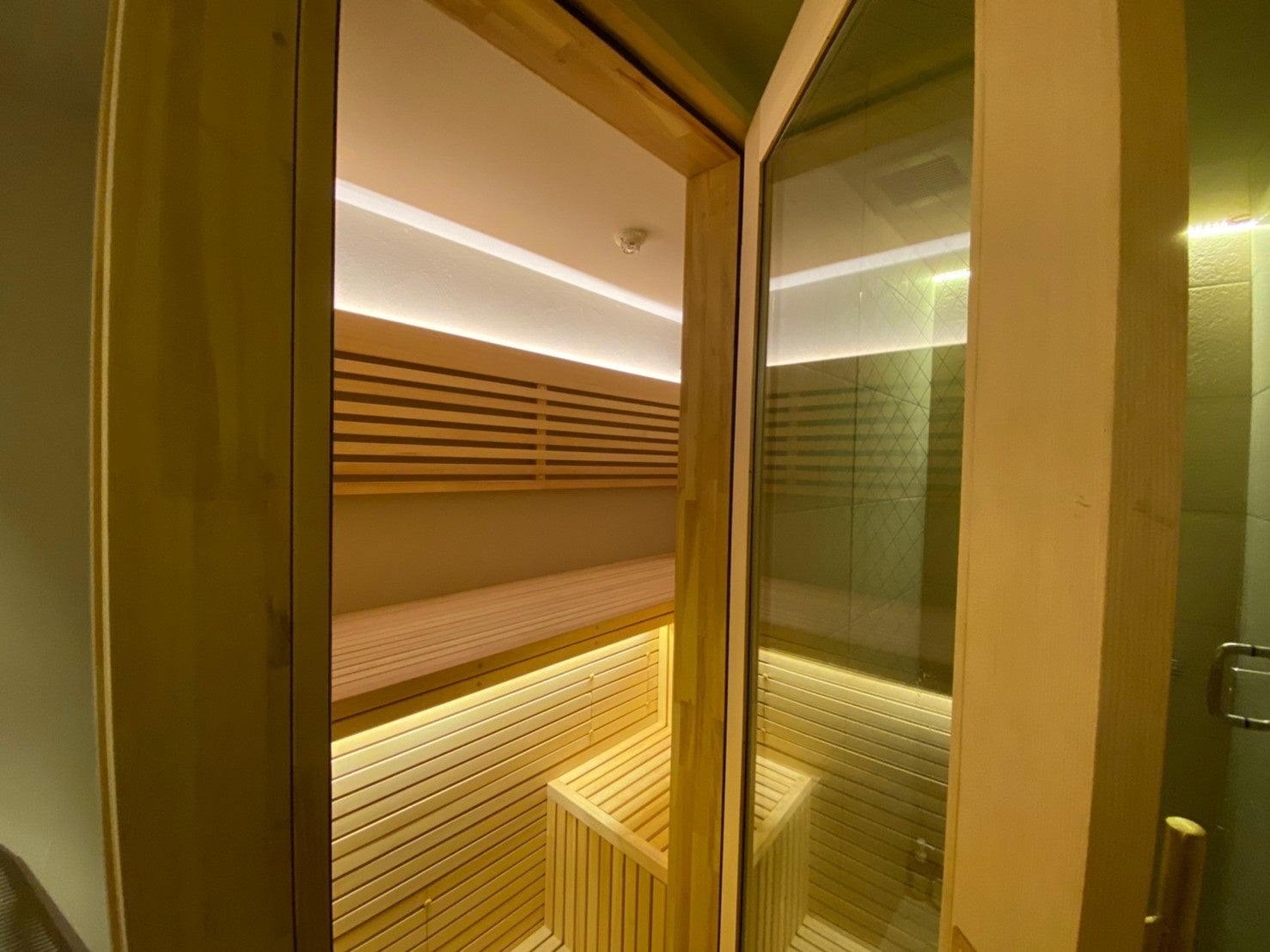 プレミアムルームサウナ室