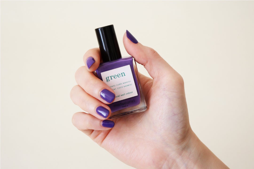 アイリス　グリーンナチュラル ネイルカラー 15mL¥2,970（税込）