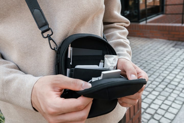 Ergofinite、軽さで日々を自由にする軽量スマホポーチ「THE TOKYO Ergofinite、軽さで日々を自由にする軽量スマホポーチ「THE TOKYO