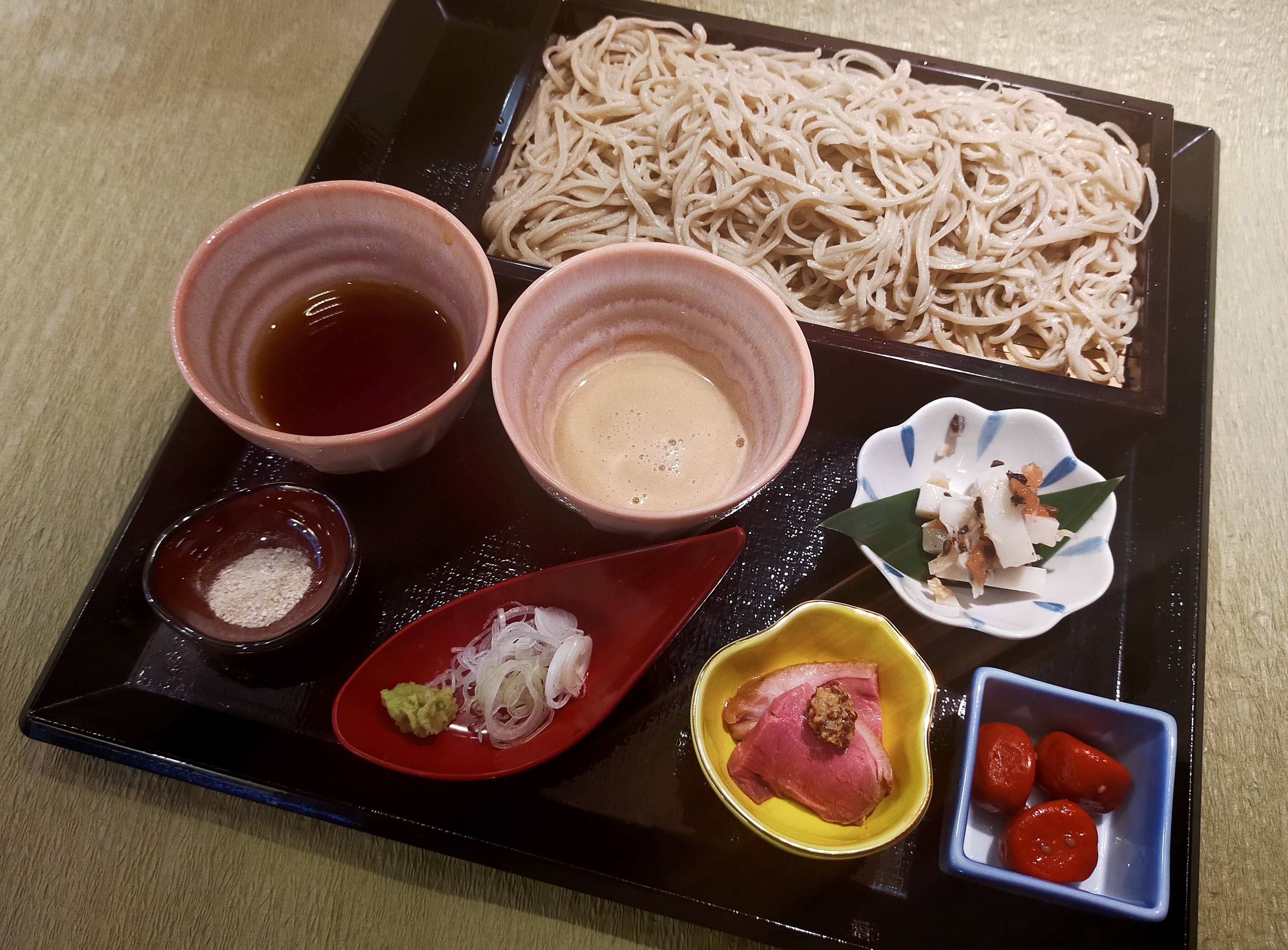 鴨蕎麦ばぶ】香り高い本格手打ちそばを3種類の味で楽しめる