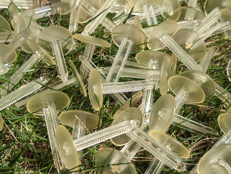 ニフコの生分解性プラスチックファスナー(ブラッシュクリップ)大阪・関西万博に登場