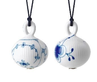 1068805 ブルーフルーテッド プレイン & メガ オーナメント セット