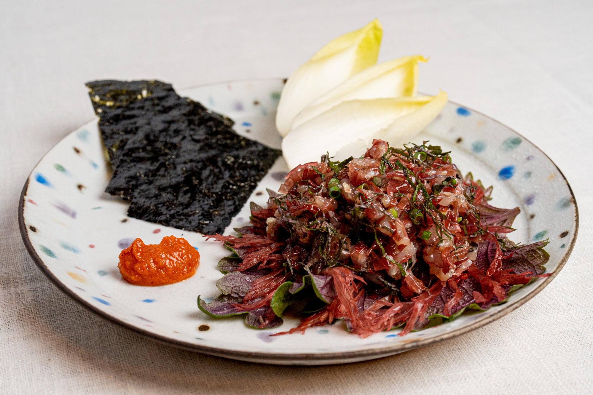 「ミリンとアジのなめろう」しっかりと塩抜きし、ジュルッとした粘りを活かした一品。