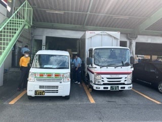 富岳通運に配送商品を持ち込んだ福山通運の車両 (富岳通運都留支店)
