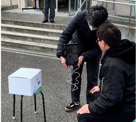 オンラインで症状確認する様子