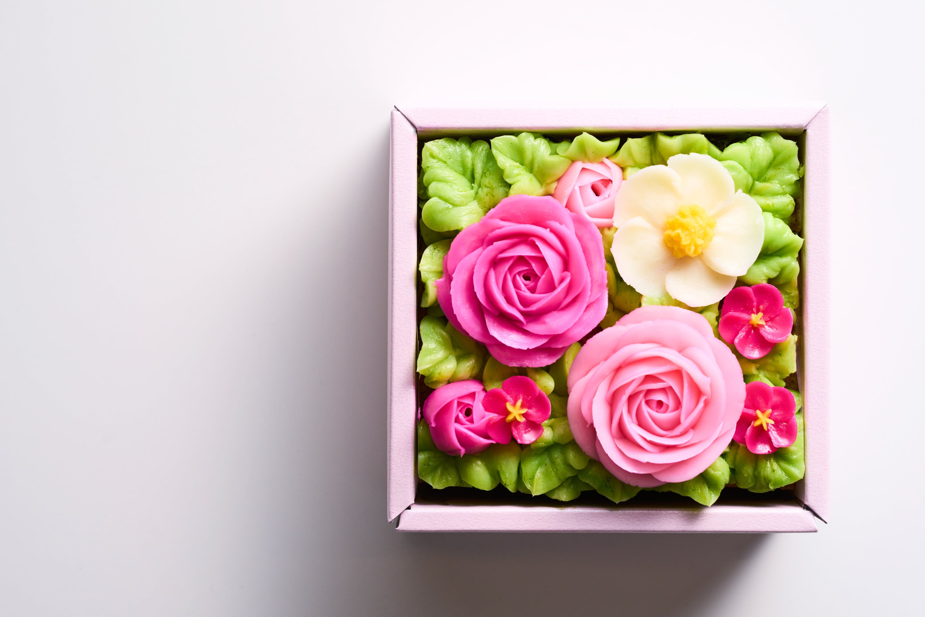 【Peach Pink】食べられるお花のミニボックスフラワーケーキ＜ミニサイズ＞ ¥4,900