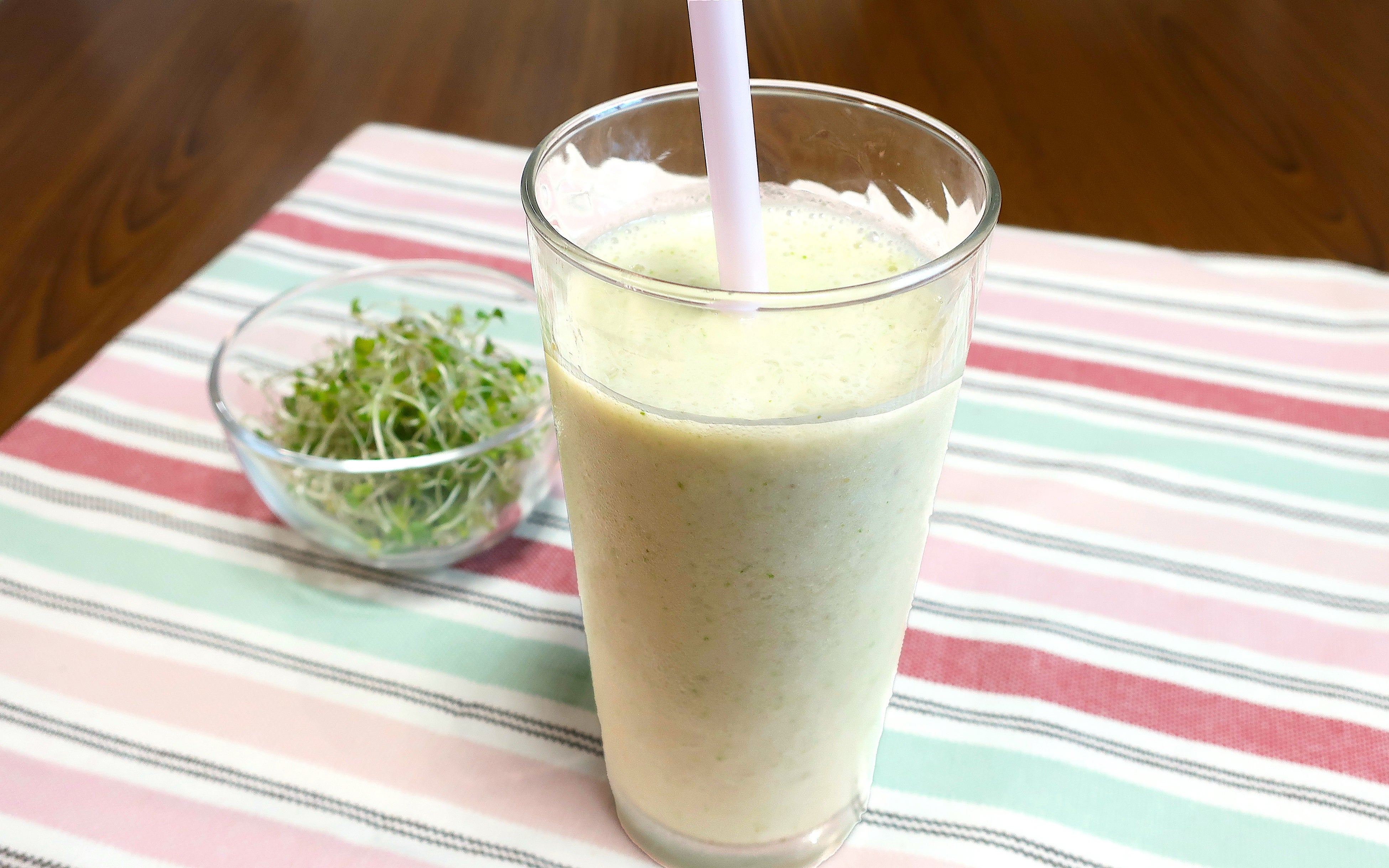 ゴクリと飲み干しちゃう栄養満点◎スプラウトバナナジュース