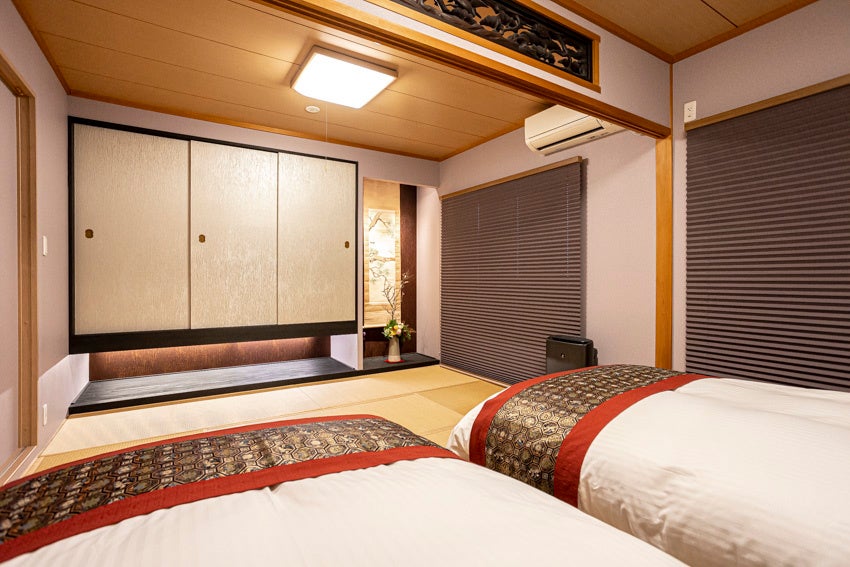 西陣織の襖と和室