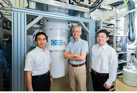 左から阿部英介、中村泰信、田渕豊