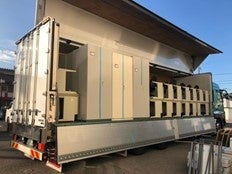 寄付品を積み込んだ様子