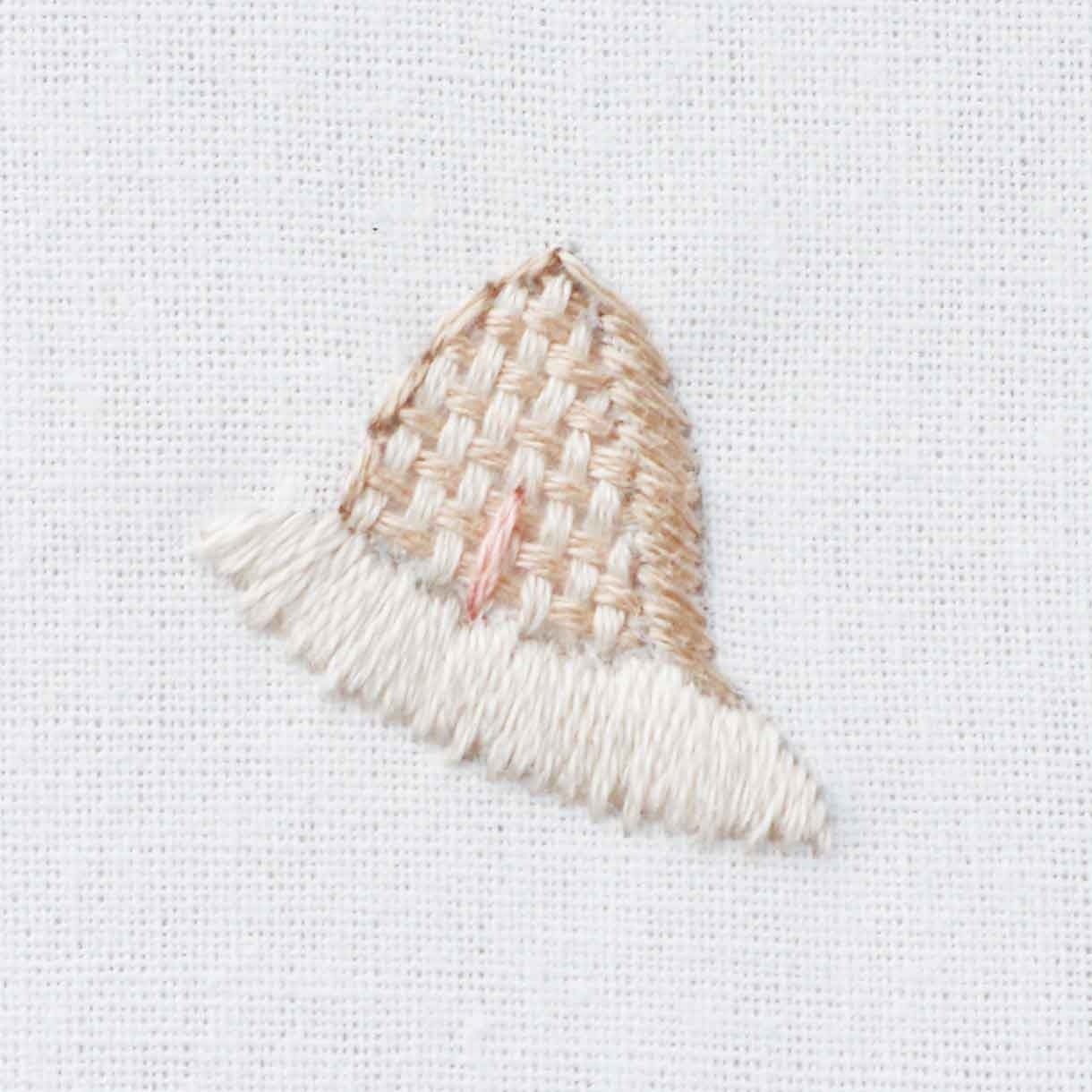 ぴょこっとかわいい耳を バスケットステッチで