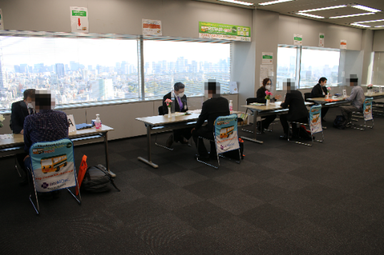 就職相談コーナーの様子（東京会場）