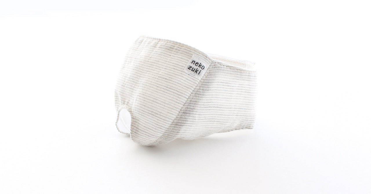 立体縫製技術でネコの骨格にフィット