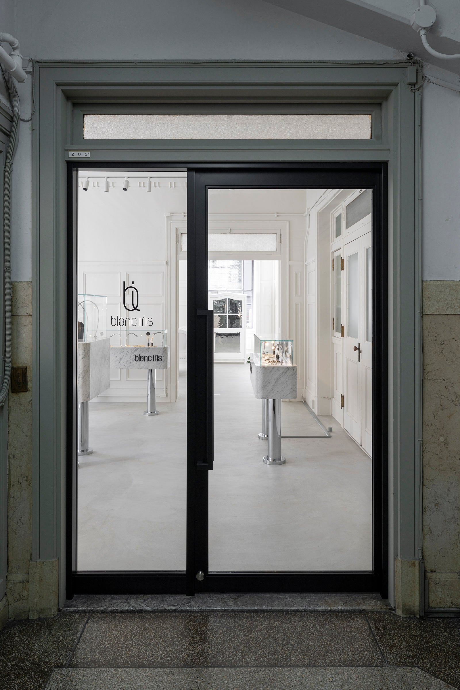 BLANC IRIS OSAKA エントランス