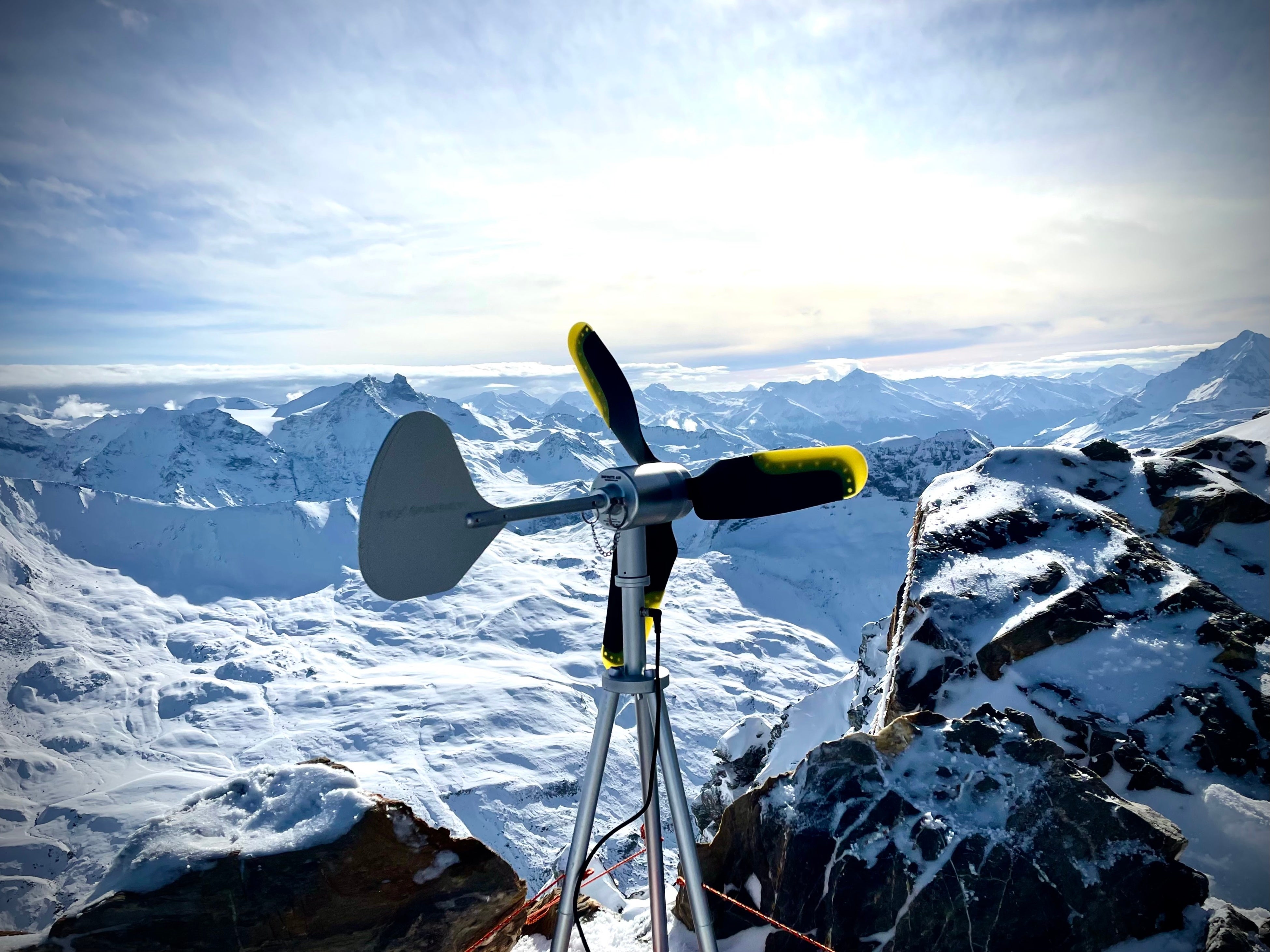 ツール無しで5分組み立て