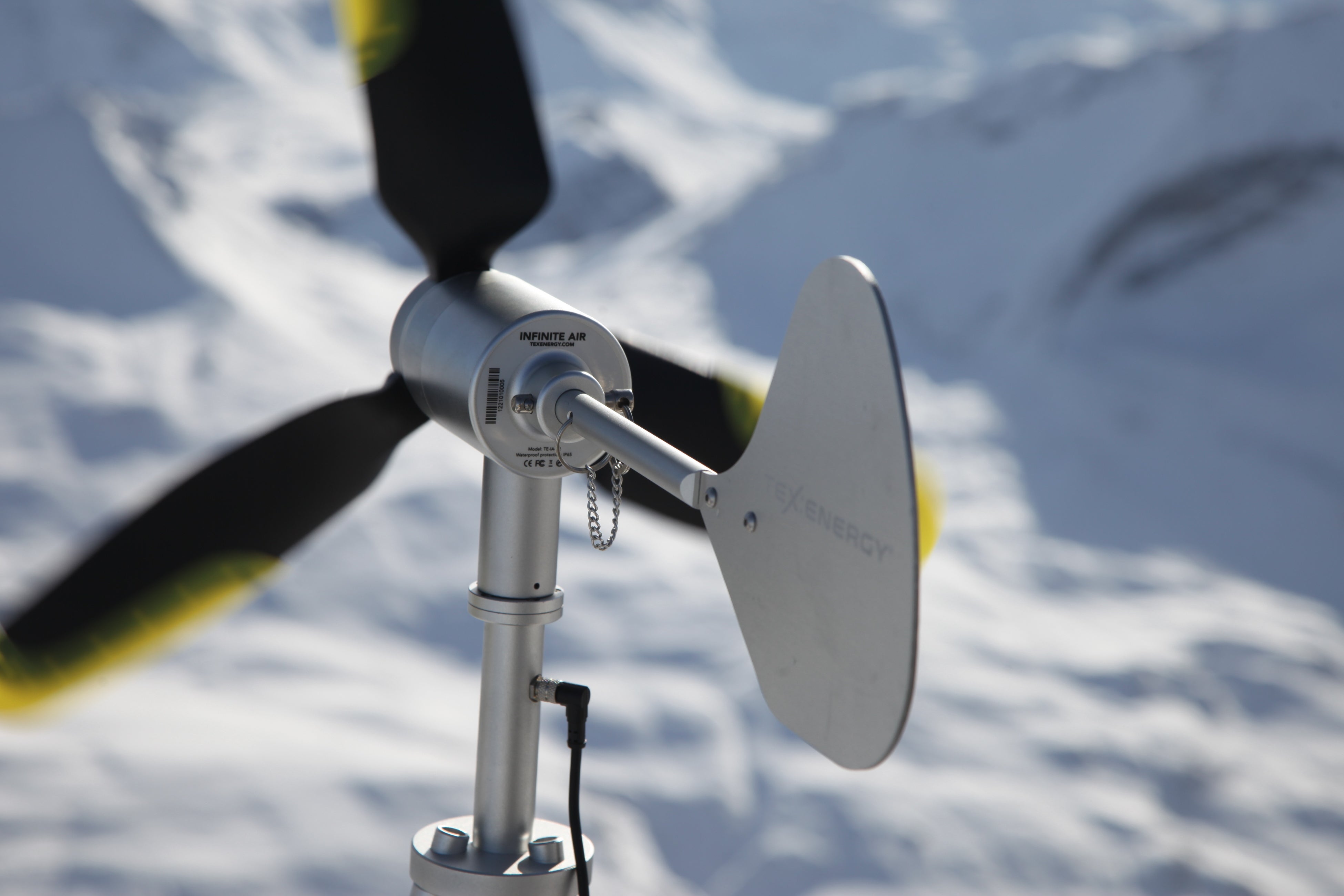 風向き360°効率発電